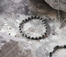 Load image into Gallery viewer, Men's Kambaba Jasper Ball Bracelet
Wisdom & Tranquillity
SBKJBM