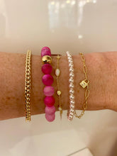 Load image into Gallery viewer, Pink agate bead bracelet