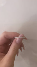 Load and play video in Gallery viewer, Sterling silver rope style ring