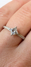 Load image into Gallery viewer, 18CT WHITE GOLD PRINCESS CUT SOLITAIRE RING WITH DIAMOND SET SHOULDERS