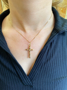 9ct yellow gold Crucifix