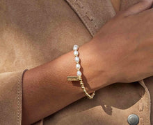 Load image into Gallery viewer, Story Of Love Bracelet
Pearl Layering Bracelet GBSPEARL
