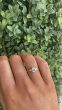 Load and play video in Gallery viewer, Ladies 18ct Yellow Gold Oval Claw set with Marquee on Side
