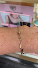 Load and play video in Gallery viewer, 9ct Gold Gucci Style Horsebit Link Bracelet
