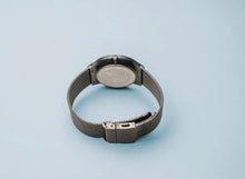Load image into Gallery viewer, Gents grey mesh watch
